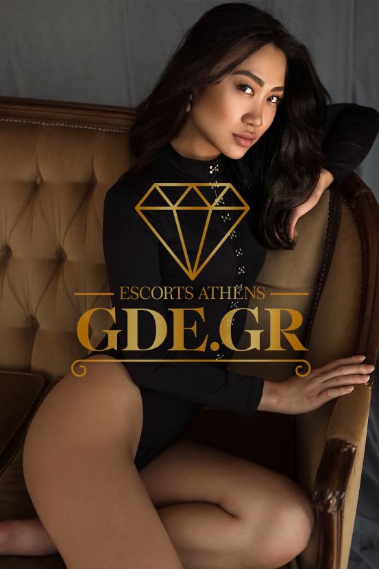 HOT-RUSSIAN-ESCORT-MADLEN-12