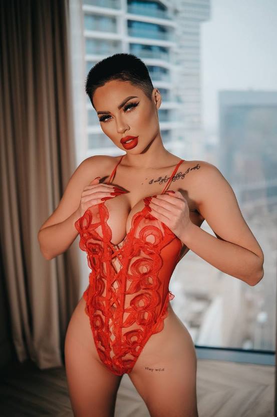 SENSUAL EROTIC KINKY SKINNY MODEL ESCORT IN ATHENS ANGIE (10)