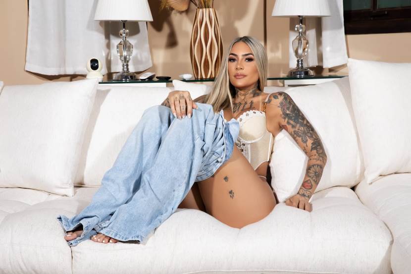 SENSUAL EROTIC SEXY LATIN ESCORT IN ATHENS GRAZIE (2)