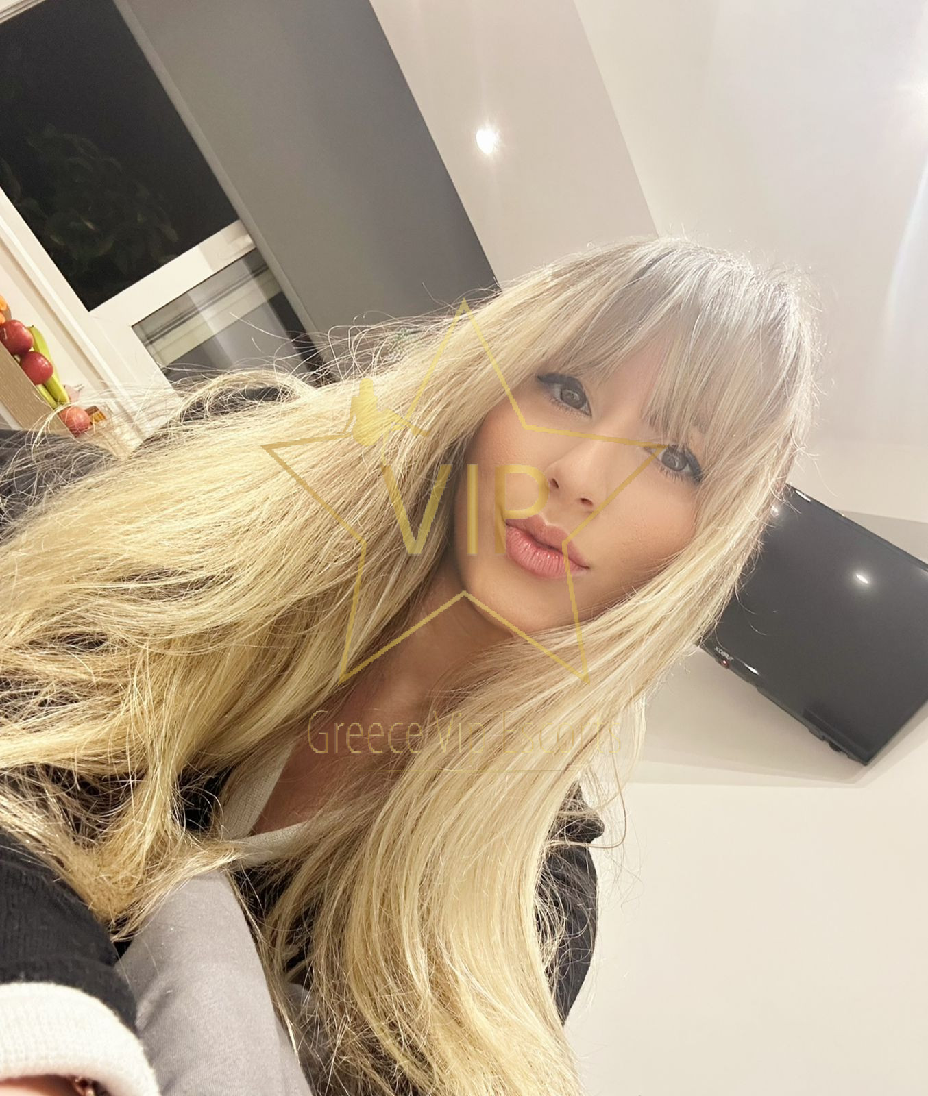 ESCORT-ATHENS-YASMIN-SEXY-BLOND-IN-GREECE-TOUR-ATHENS-SEX-NOW-1